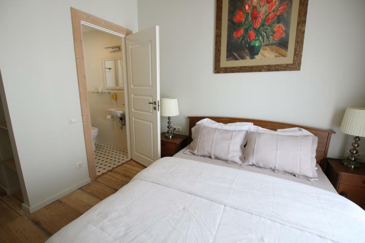 Meke Hotel Mustkalni Kültér fotó