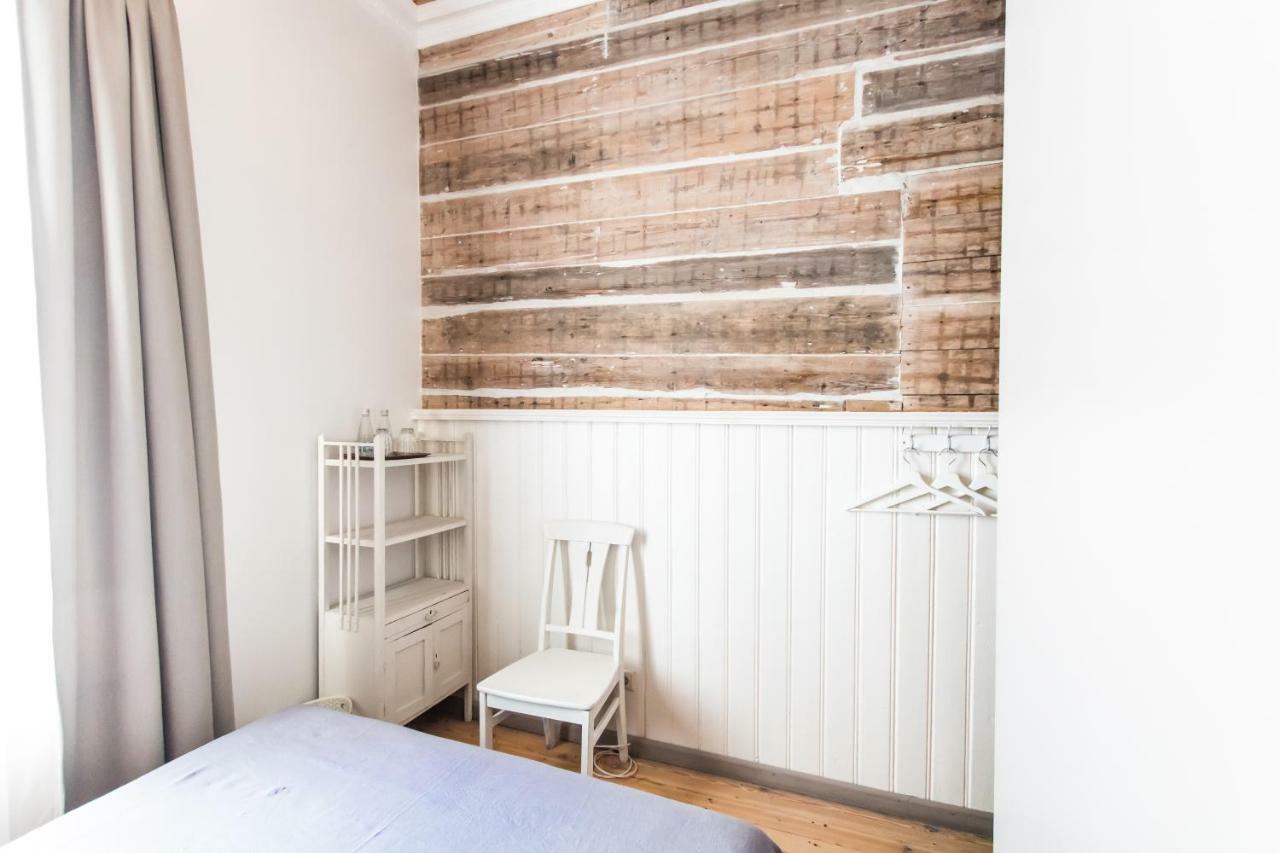 Meke Hotel Mustkalni Kültér fotó